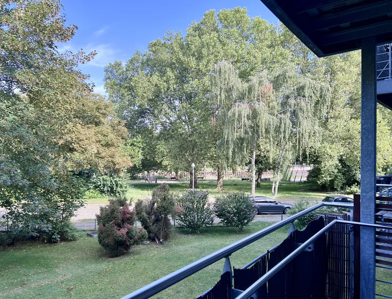 Ruhige 2-Raumwohnung mit Blick auf den Stresowpark — photo 1